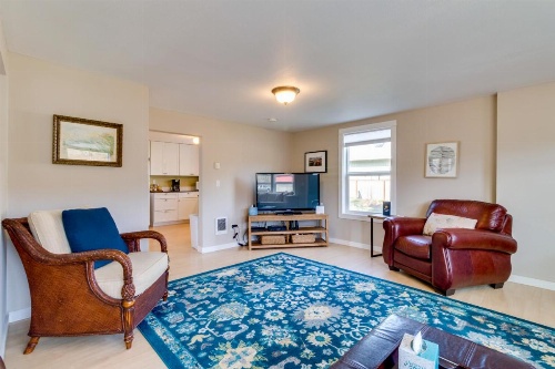 Wren's Nest image 14