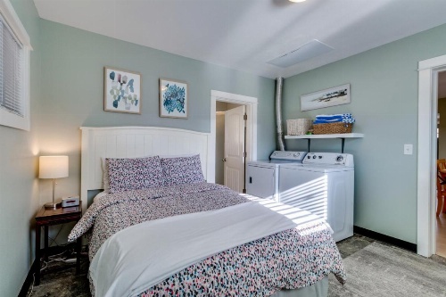 Wren's Nest image 16